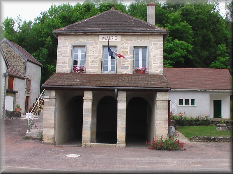 Mairie et Lavoir de Reulles Vergy
